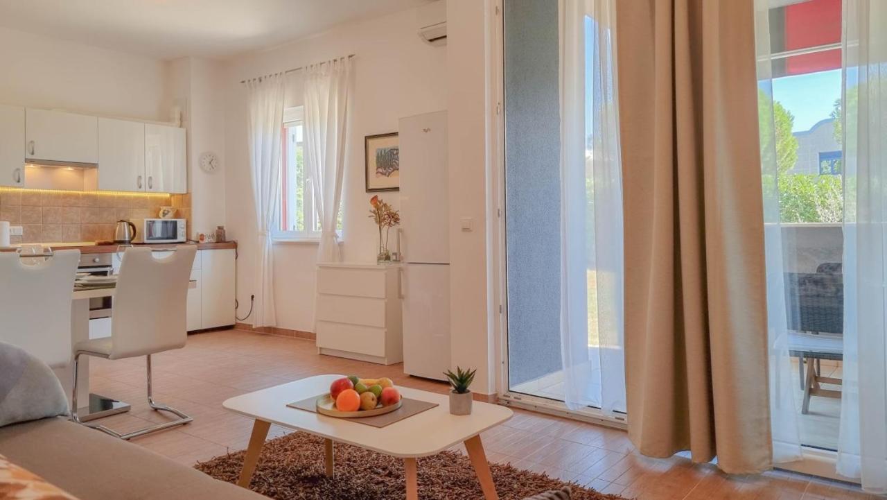 شقة Lea Novigrad Istria المظهر الخارجي الصورة